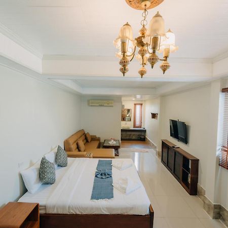 Chandaeng Hotel Nan Exterior photo