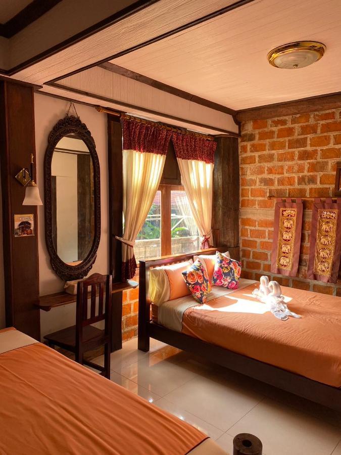 Chandaeng Hotel Nan Exterior photo